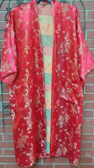 Yorn Boutique Vintage Red Silk Asian Robe Embroidered Satin Dragon Size Xl