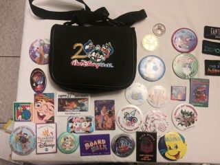 Walt Disney World 2000 Mickey Mouse Pin Trading Carry Case Bag Binder - W - Buttons