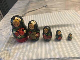 Vintage Set Of 5 Russian Nesting Stacking Dolls Matryoshka Wooden Maiden