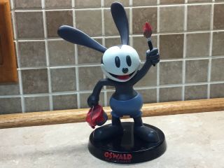 Rare 2007 Disney Store Disneyland Oswald The Lucky Rabbit 8 1/2”statue Figure