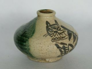 Japanese Pottery Oribe Ware Cat Single Flower Vase Ikebana