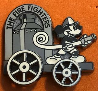 Disney Store 2002 Fireman Mickey Mouse 12 Months Of Magic The Fire Fighters Pin