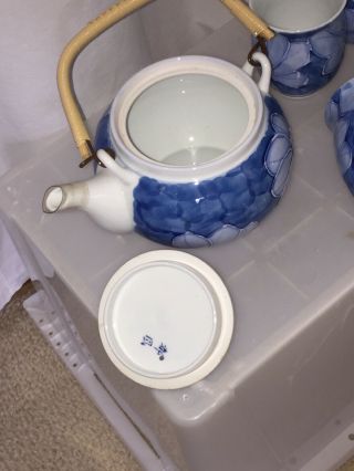 Blue Floral Porcelain Oriental Tea Pot Saki Set w/ 4 Cups Glasses Flower Teapot 4