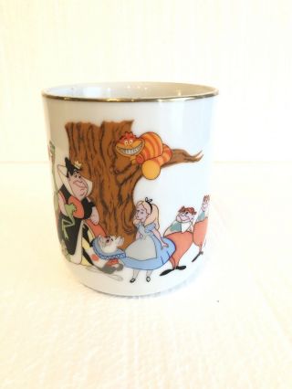 Walt Disney Vintage Alice In Wonderland 10oz Mug Cup Gold Trim Disneyland Japan