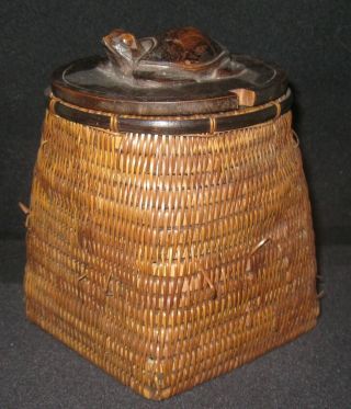 Vintage Lombok Island Indonesia Coiled Grass Basket W/carved Turtle Lid Vgood