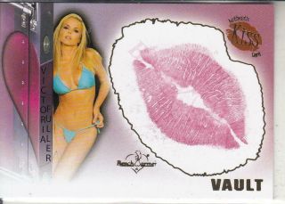2012 Benchwarmer Vault Victoria Fuller Kiss Card