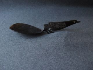VINTAGE INDONESIAN CARVED BUFFALO HORN BIRD SHAPED HANDLE SPOON 8097C 8