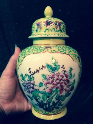 Vintage Hand Painted Japanese Porcelain Ware Flowers Ginger Jar Lidded Vase