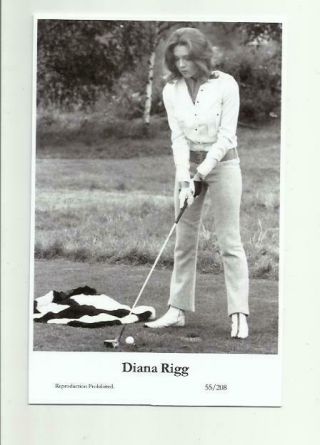 N474) Diana Rigg Swiftsure (55/208) Photo Postcard Film Star Pin Up Avenger