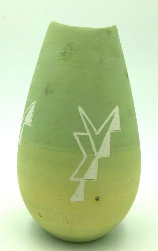 Vintage Native American Rosebud Sioux Pottery Vase Signed By Bertha Crow Dog