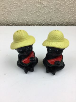 Black Americana Twin Babies Holding Watermelon Yellow Hats Salt Pepper Shakers 4