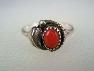 Vintage Navajo Sterling Silver Leaf & Red Coral Ring Sz 9