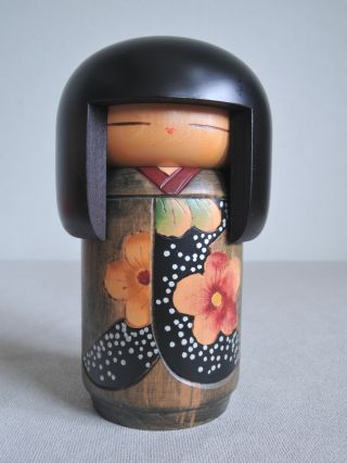 16cm (6.  3 ") Japanese Sosaku Kokeshi Doll " Hana - Shojo " : Signed Ishimura