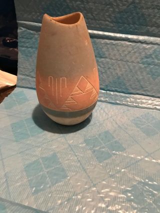 Vintage Sun Rose Sioux Pottery Vase,  9.  5” Tall,  Needs Cleaned