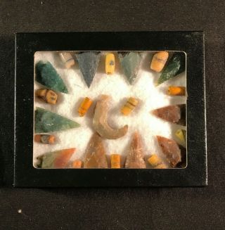 11 Arrowheads & 12 Beads In Display Case 5.  5 " X 4.  5 "