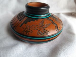 Stunning 2002 Freida Lee Native American Navajo Carved Pottery Vase Signed