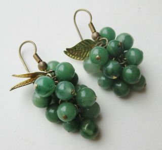 Vintage Chinese Jade Green Serpentine Grape Cluster Drop Dangle Pierced Earrings