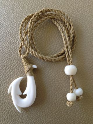 Hawaiian Fishhook Necklace Carved From Buffalo Bone 1 1/2”T With Adjustable cord 2