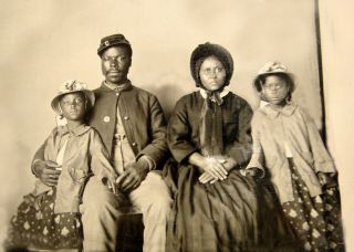 1863 - Civil War - African American Soldier W/ Wife & Daughters - Only Known Family