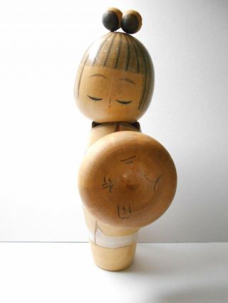 20.  2cm Kimono Girl Kokeshi.  Japan Wooden Doll.  Approx.  7.  9 Inches High.  Antique.
