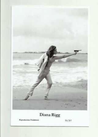 N474) Diana Rigg Swiftsure (55/207) Photo Postcard Film Star Pin Up Avenger