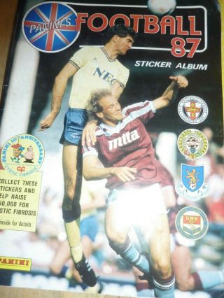 SET OF 4 RARE FOOTBALL STICKER ALBUMS FROM 1982 - 1987 4
