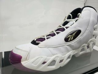SHAQUILLE O ' NEAL SHAQ SIGNED SHOE SNEAKER W/ CASE CBS SPORTSLINE LAKERS AUTO 97 3