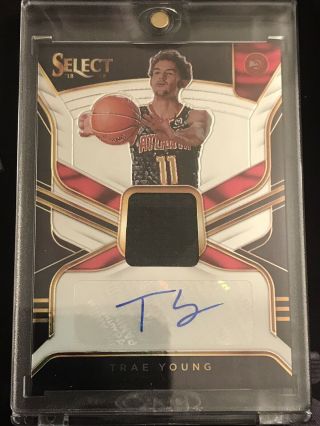 Trae Young 2018 - 19 Panini Select Rookie Relic Auto 164/199 Hawks Autograph Rc