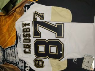 Penguins - SIDNEY CROSBY Autographed/Signed Licensed NHL Jersey w/FRAMEWORTH COA: 8