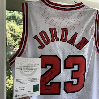 Michael Jordan Upper Deck Signed Autograph Jersey