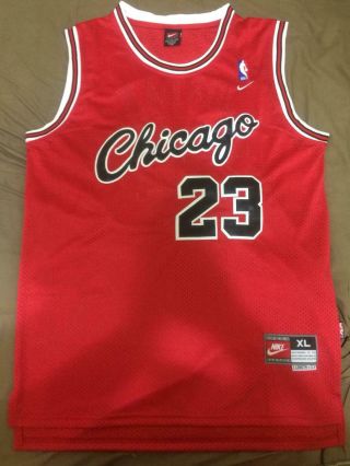 Michael Jordan Auto Rookie Throwback Chicago Bulls Red Jersey w/ UDA Authentic 2
