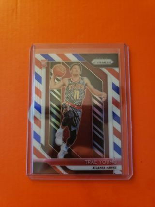 2018 - 19 Panini Prizm Red/white/blue Trae Young Rookie Rc