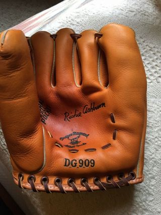Draper & Maynard D&m Richie Ashburn Signature Baseball Glove