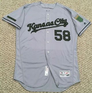 BARLOW SZ 46 58 2018 Kansas City Royals game Jersey issued Memorial Day 5 Star 2