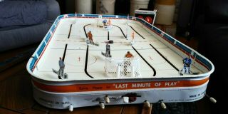 1969 Eagle / Coleco 5340 Official Table Hockey Game with Metal Score Clock 5
