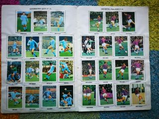 Wonderful World of Soccer Stars in Action Picture Stamp Album 1969 - 70 Football 3