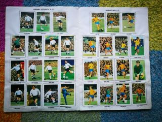 Wonderful World of Soccer Stars in Action Picture Stamp Album 1969 - 70 Football 4