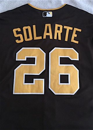 2016 YANGERVIS SOLARTE Game Padres Jersey 26 MLB Authenticated Photo Match 4