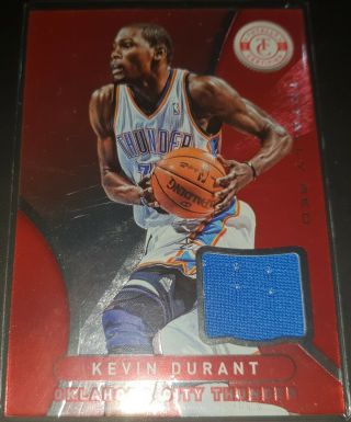 Kevin Durant 2012 - 13 Totally Certified Red Materials Game Insert Card