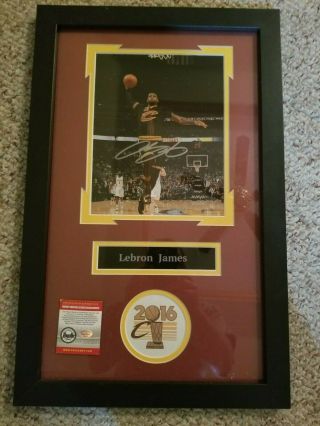 Lebron James 22 X 14 Signed Matted And Framed Autographed Photo - - Auto