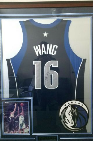Autographed Wang Zhizhi Dallas Mavericks Jersey and Photo Professionally Framed 2