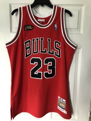 Michael Jordan Mitchell Ness 97 98 Road Finals Bulls Jersey Size 44 L