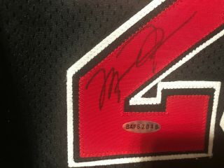 Micheal Jordan autograph jersey 2