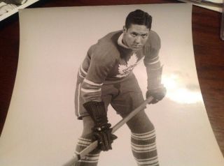 RED HORNER 1934 TORONTO MAPLE LEAFS NHL HOCKEY PHOTO FOR 1934 BEEHIVE 4