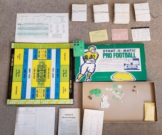 1968 STRAT - O - MATIC PRO FOOTBALL BOARD GAME - Rare cards. 2