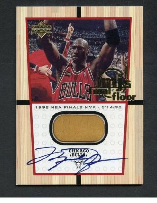 Michael Jordan Signed 1999 Upper Deck Mj 