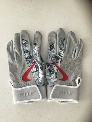 LA Angels Mike Trout 2018 Game Used/Worn Batting Gloves 12