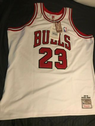 Michael Jordan Bulls Signed 1997 - 98 Mitchell & Ness White Jersey - Upper Deck 8
