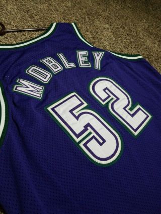 94 - 95 Eric Mobley 52 Milwaukee Bucks Team Issued Game Worn Champion Jersey 50,  4 9