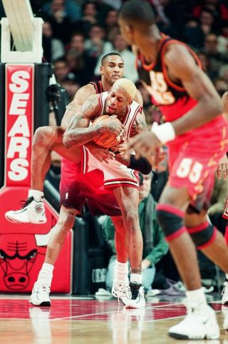 LD32 - 19 1997 Chicago Bulls Atlanta Hawks MICHAEL JORDAN 75 ORIG 35MM NEGATIVES 12